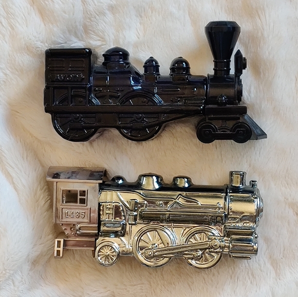 Vintage Avon Collectible Train Aftershave bottles - Picture 1 of 3